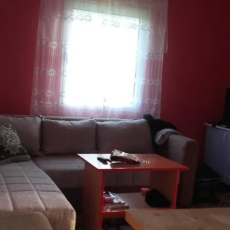 Vikendica * Podgorica